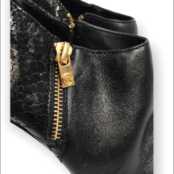 MICHAEL KORS York Platform Black Ankle Boots.. Size:8.5 - Picture 10 of 13